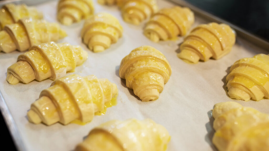 Viennoiseries industrielles : comment se démarquer grâce aux arômes ?